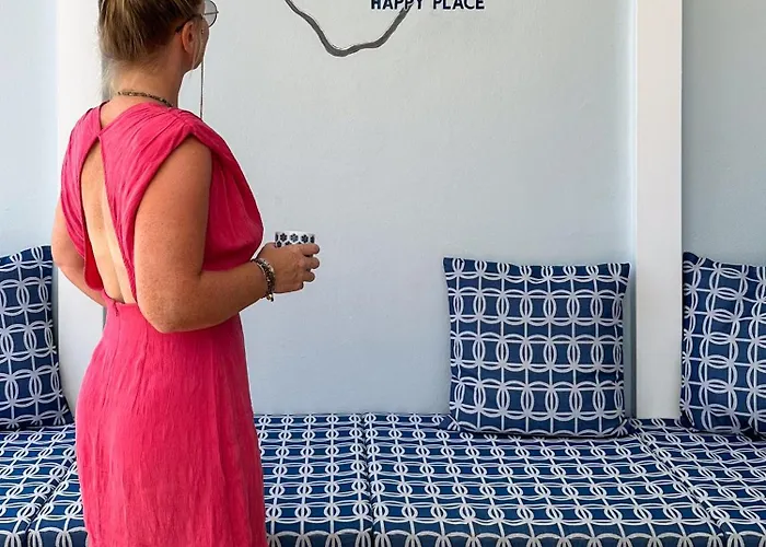 Modern, Design, Private Jacuzzi - 2 Terraces, 2 Beds - Wow - Christianos 아파트 로스크리스티아노스